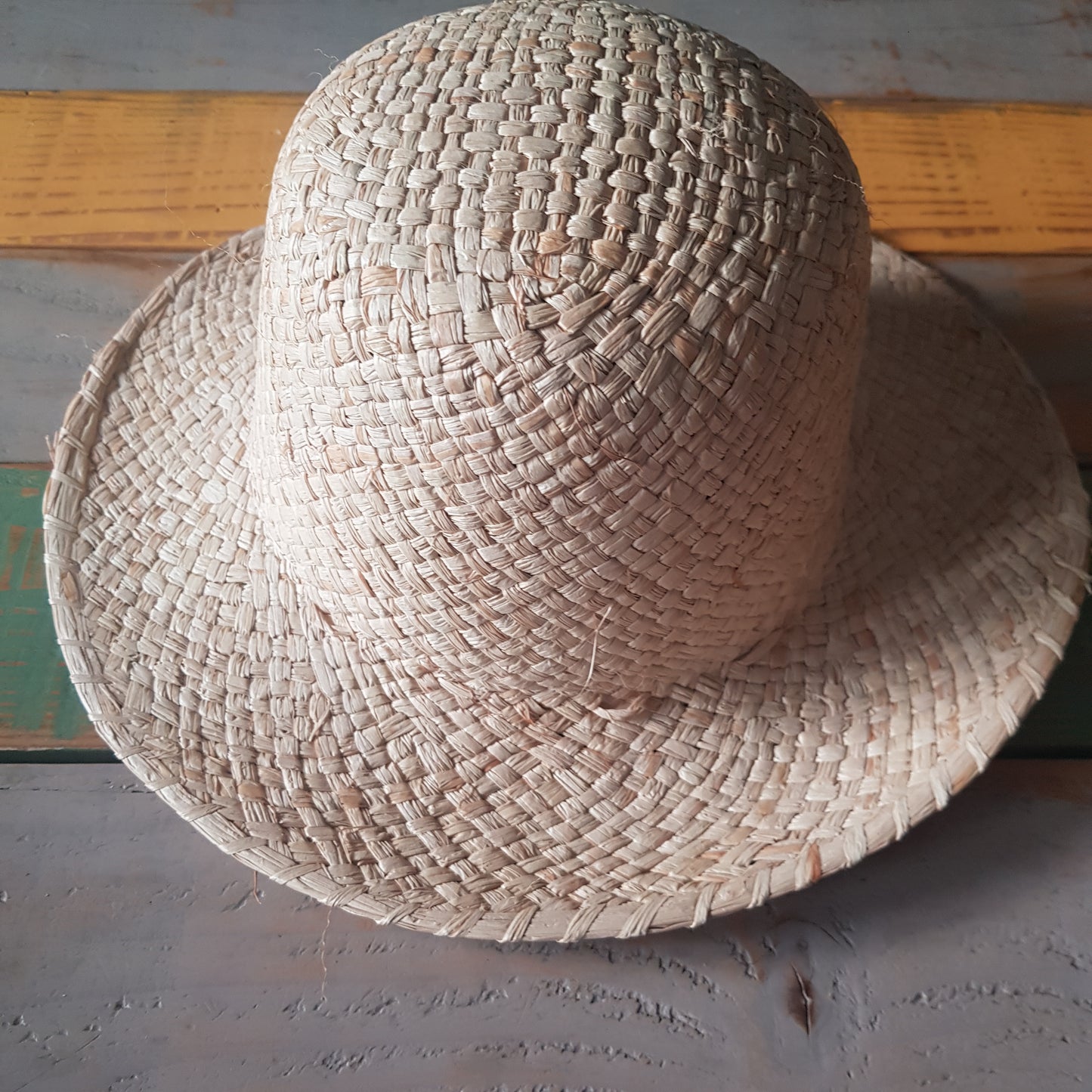Chapeau casquette faite main, grain de raphia