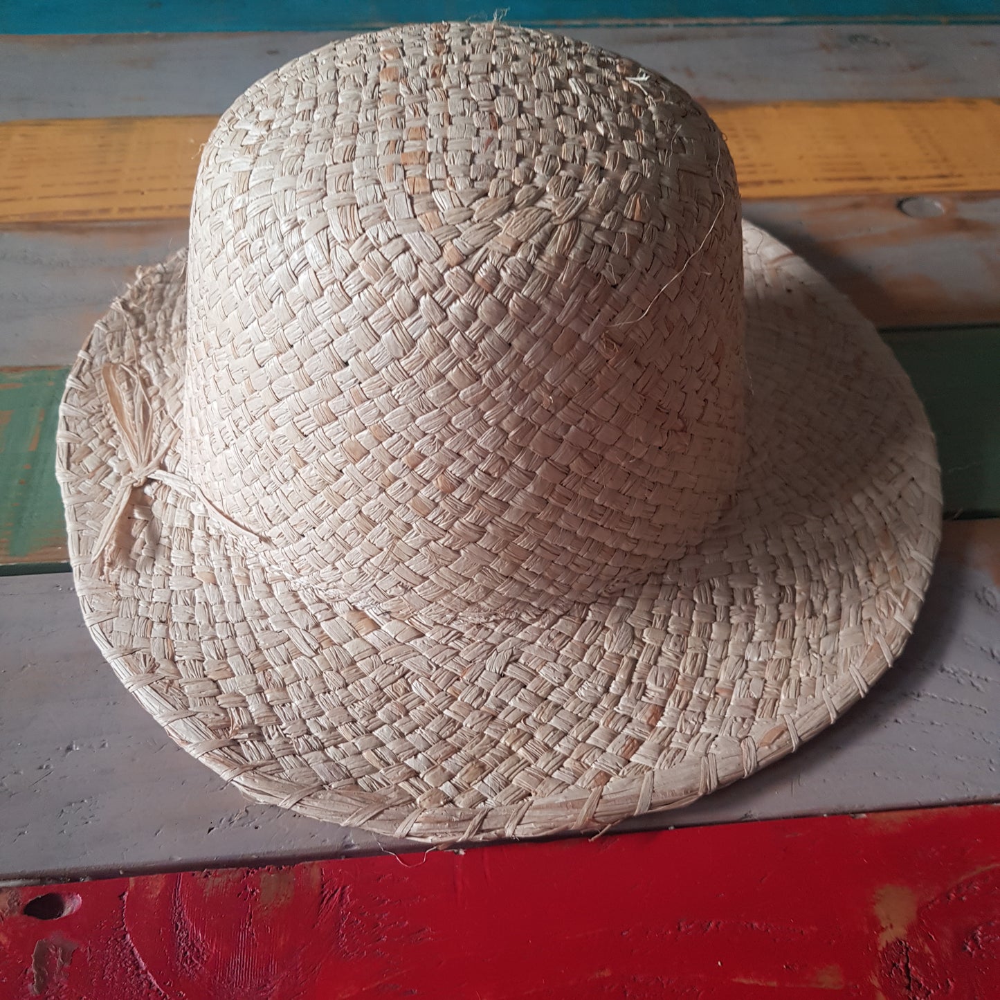 Chapeau casquette faite main, grain de raphia